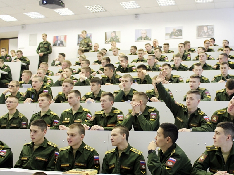 Министерством обороны Российской Федерации проводится отбор кандидатов для поступления в ВУЗы Министерства обороны Российской Федерации.